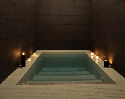 Piscina privada en la habitación en el hotel Spa Calagrande en el parque natural de Cabo de Gata-Níjar
