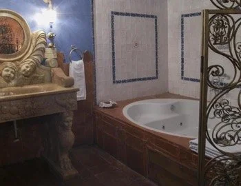 jacuzzi de la habitacion Suite
