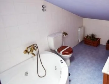 jacuzzi privado de la Casa Rural Ochohermanas