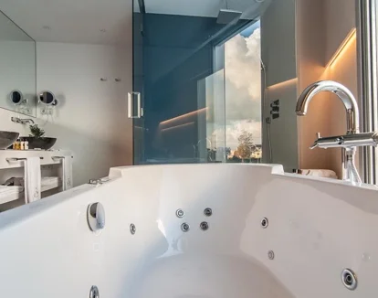 La Suite y foto de la bañera de hidromasaje que puedes disfrutar.