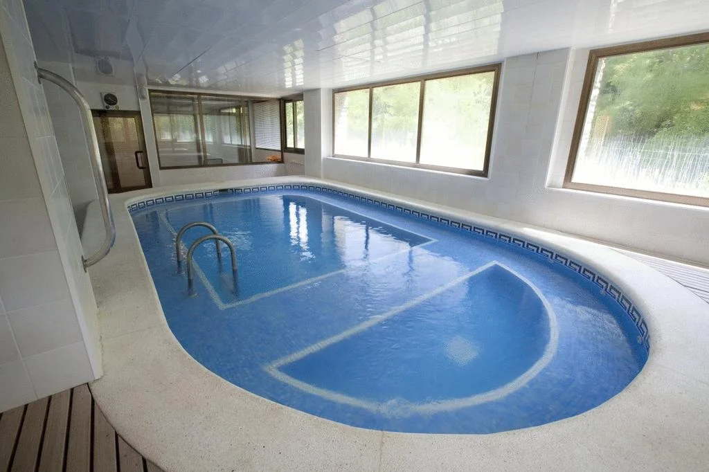 Jacuzzi en la habitación