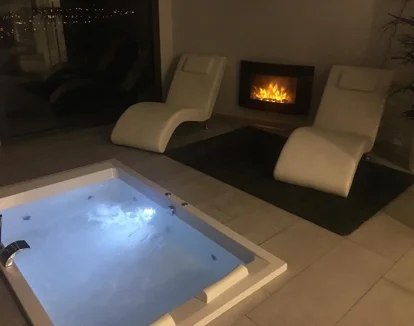 Suite con jacuzzi hotel Petit Parador Barcelona