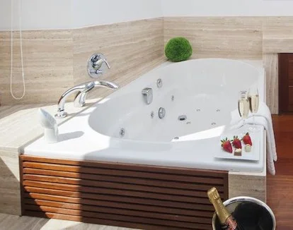 jacuzzi de la suite junior