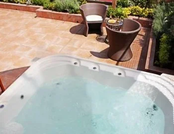 Disfruta de la Suite Junior con tu pareja.