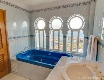 Foto del jacuzzi en la Villa de 6 dormitorios .