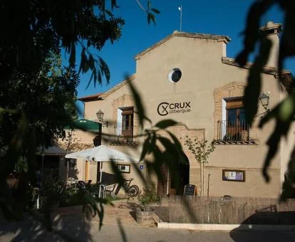 Edificio de estilo tradicional de este acogedor hotel rural.
