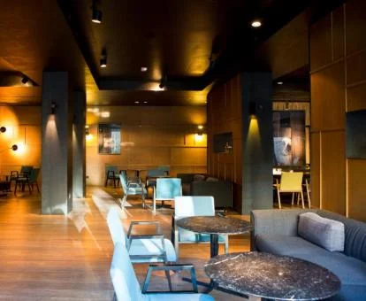 Uno de los elegantes espacios comunes de este precioso hotel boutique.