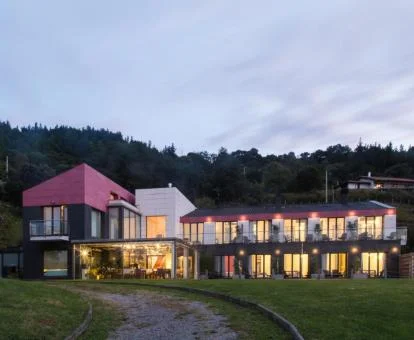 Precioso hotel rural rodeado de naturaleza.