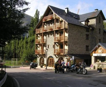 Hotel rural solo para adultos ubicado en un bello edificio de piedra rodeado de naturaleza.