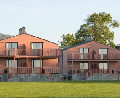 Casas de este complejo rural ideal para disfrutar de una escapada en el campo.