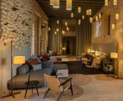 Uno de los acogedores espacios de uso compartido del hotel.