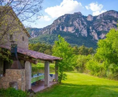 Una de las casas de este complejo rural con fabulosas vistas al campo.