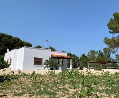 Hermosa casa rural en un tranquilo entorno para escapar del bullicio.