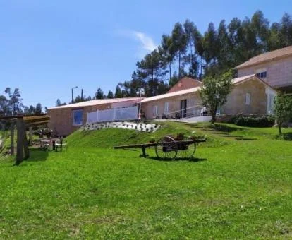 Precioso alojamiento con amplios jardines y vistas.