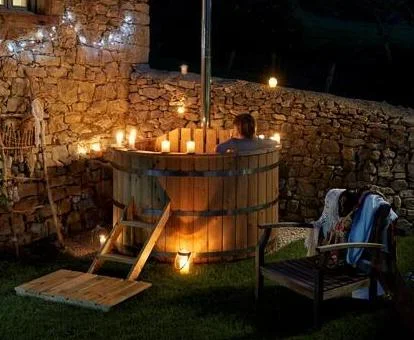 Una persona disfrutando de las instalaciones de bienestar del hotel.