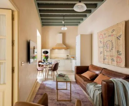 Interior de uno de los acogedores apartamentos de este hotel boutique.