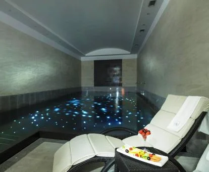 Acogedor centro de bienestar de este hotel ideal para parejas.