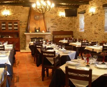 Uno de los acogedores espacios de uso compartido de este hotel tradicional.