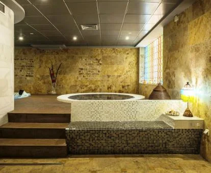 Acogedor centro de bienestar de este hotel ideal para parejas.