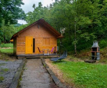 Una de las preciosas cabañas en la naturaleza de este maravilloso establecimiento rural.