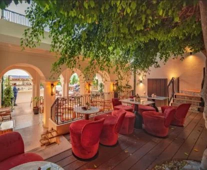 Uno de los elegantes espacios de uso compartido de este lujoso hotel boutique.