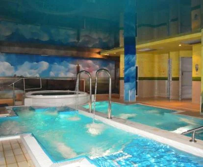 Zona de aguas del centro de spa y bienestar del hotel.