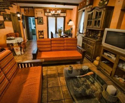 Interior de esta preciosa casa rural de estilo rústico.
