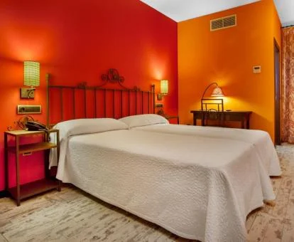 Una de las amplias habitaciones de estilo tradicional de este hotel boutique.