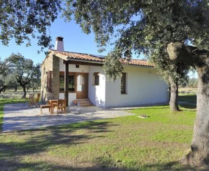 Una de las preciosas casas independientes de esta finca rural.