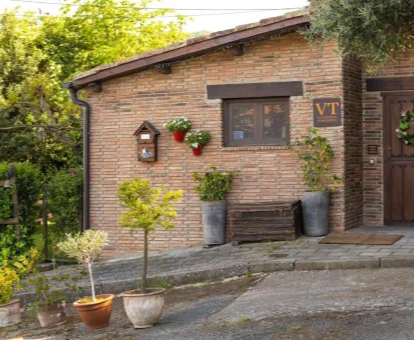 Edificio de este acogedor loft en un entorno tranquilo para descansar.