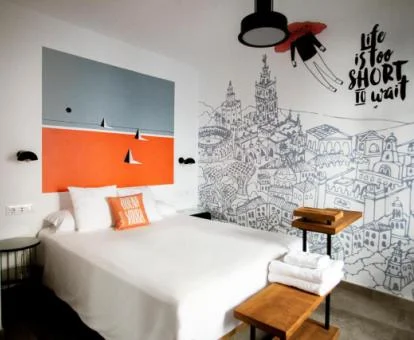 Una de las modernas y coloridas habitaciones de este hotel boutique.