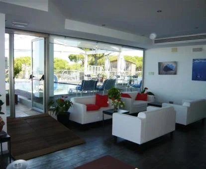 Uno de los elegantes espacios de uso compartido de este hotel boutique.