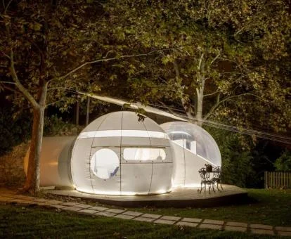 Una de las preciosas habitaciones burbuja que ofrece este hotel rural.