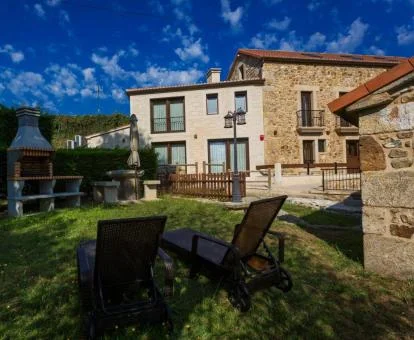 Precioso hotel romántico con jardín y zona de barbacoa.