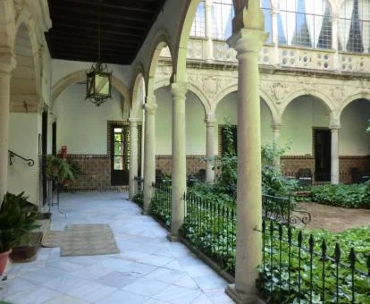 Precioso patio interior de este hotel con encanto.