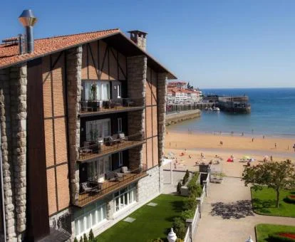 Precioso hotel con encanto a pie de playa.