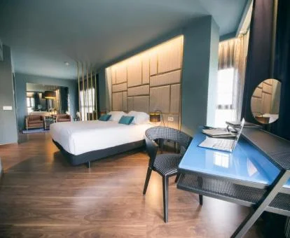 Una de las amplias habitaciones de elegante estilo de este hotel boutique.