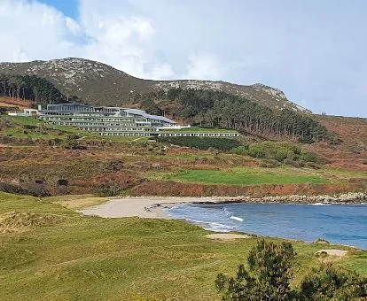 Hermoso parador en un entorno natural ideal para disfrutar del ecoturismo.