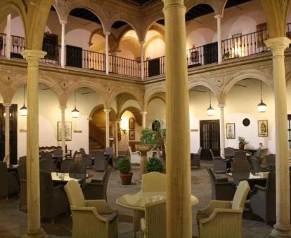 Fabuloso patio interior de este hotel con encanto.