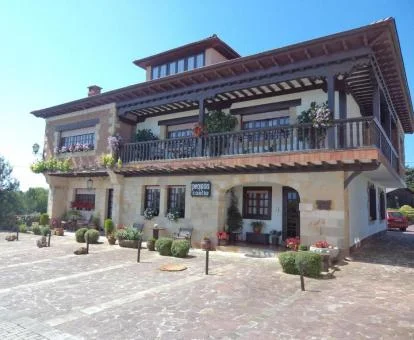 Precioso edificio de estilo tradicional cántabro de este maravilloso hotel boutique.