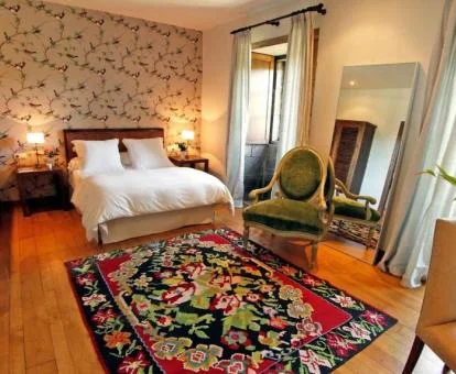 Una de las elegantes habitaciones dobles de este acogedor hotel.