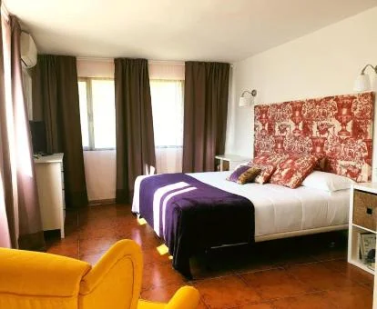 Una de las cómodas habitaciones dobles de este alojamiento rural.
