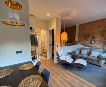Uno de los coquetos apartamentos de este alojamiento solo para adultos.