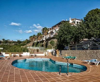 Edificio de este hotel en un entorno natural ideal para disfrutar de la vida rural.