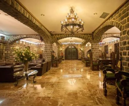 Espacios de uso compartido de este elegante hotel boutique de estilo tradicional.