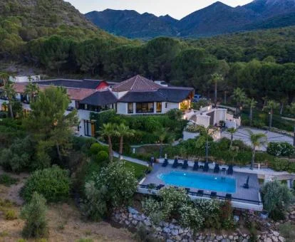 Espectacular hotel solo para adultos rodeado de naturaleza.
