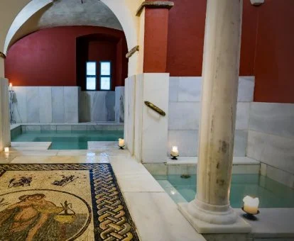 Termas romanas de este precioso hotel ideal para parejas.