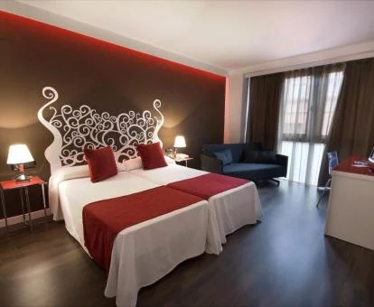 Una de las elegantes habitaciones de estilo acogedor de este hotel boutique.