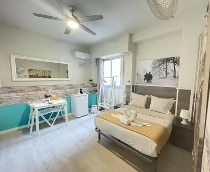 Una de las modernas habitaciones de este alojamiento solo para adultos.