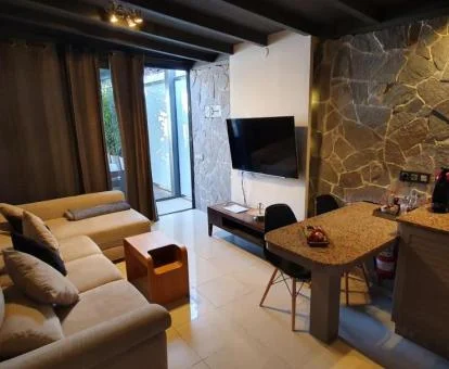 Interior de uno de los bungalows de este coqueto hotel boutique.